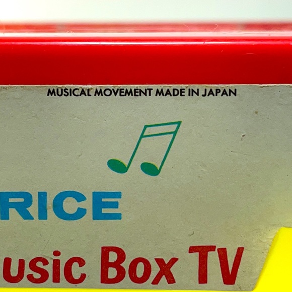 Vintage 1966 Fisher Price Music Box TV! 2 Songs and Rolling Screen! - Picture 4 of 13